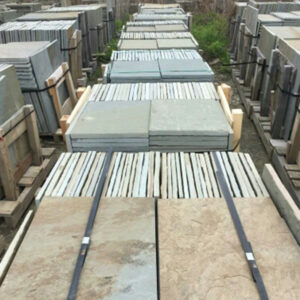 Bluestone Pavers Wholesale<p class="text-smaller">1" 12x18 Cleft Variegated</p>